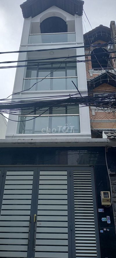 Nhà bán mặt tiền hẻm 8m lạc long quân