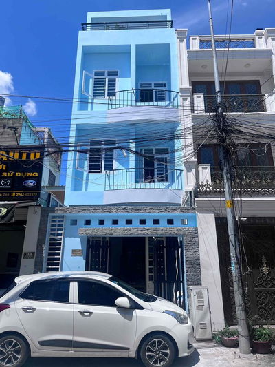 Mặt tiền Nguyễn Trường Tộ, 4,5x20, 4 tầng, đường 12m, 18 trđ/tháng