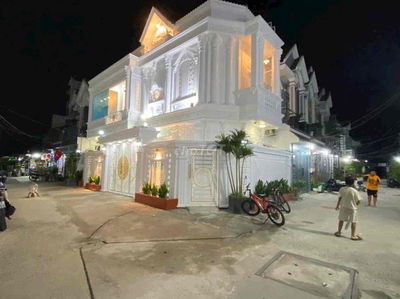 📕📕📕NHÀ ĐẸP CĂN GÓC 2 MẶT TIỀN HẺM 6M - 5.3X13.5 - TT.NHÀ BÈ