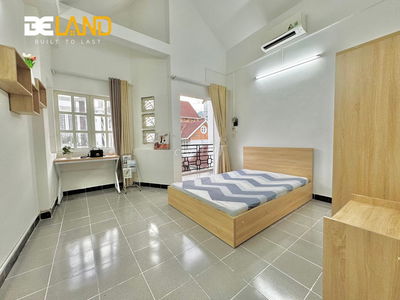 PHÒNG 30M2 BAN CÔNG, TÁCH BẾP