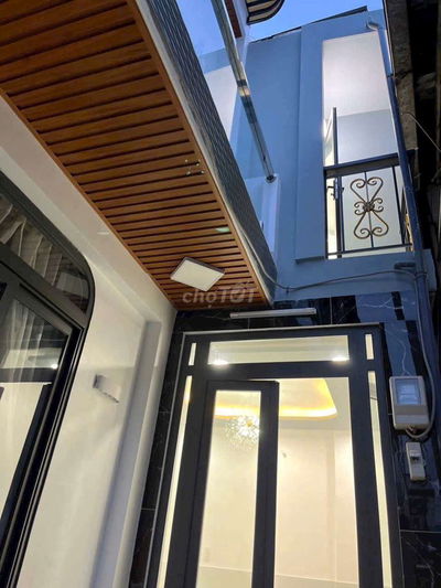 ✅Nhà 2 phòng ngủ, cạnh khu chế xuất Tân Thuận, giáp Quận 4