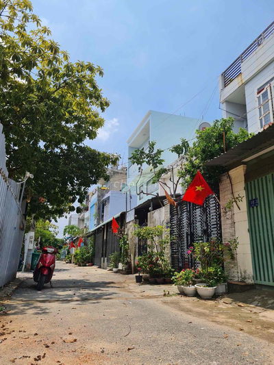 Bán lô đất 191m2 đường gò cát P Phú Hữu 5,2 tỷ đường oto sổ hồng