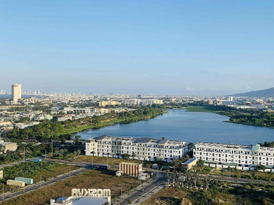 Chính chủ bán gấp căn 2pn view thành phố, sổ sẵn sang tên ngay