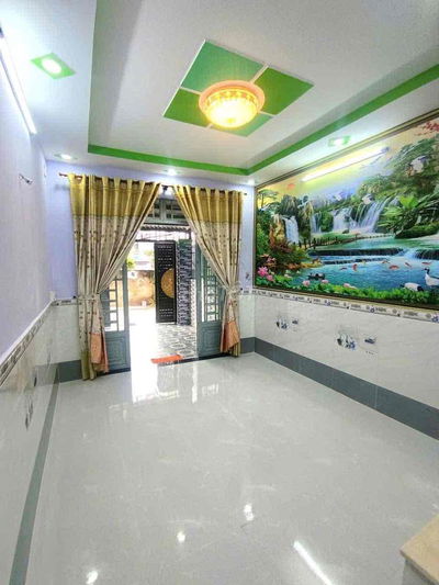 Chủ cần bán nhà đường thong buôn bán ok