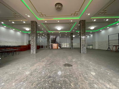 GIẢM CỰC MẠNH CHỈ CÒN 12,5TỶ CÓ KHÁCH SẠN 4 TẦNG 304 m2 MT QUỐC LỘ 51