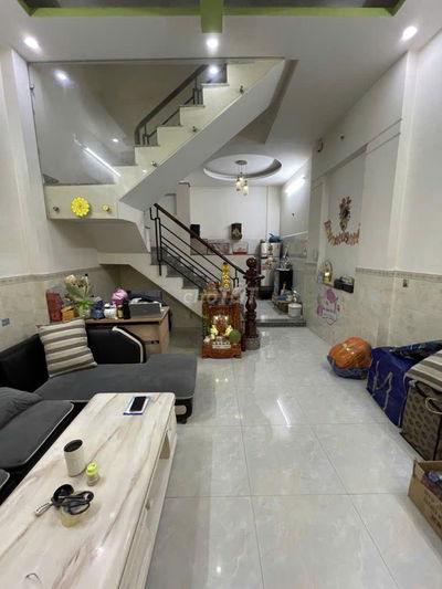 CẦN BÁN GẤP NHÀ 3 TẦNG GIÁP LÊ THÚC HOẠCH Tân PHÚ