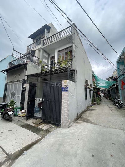 Nhà đẹp ở ngay Bình Tân HXT , xây tâm huyết , HC đủ sổ đẹp