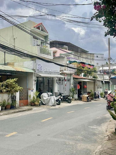 Bán Nhà 66m2 ngay Hoàng Diệu 2 sát bên đại học Ngân hàng