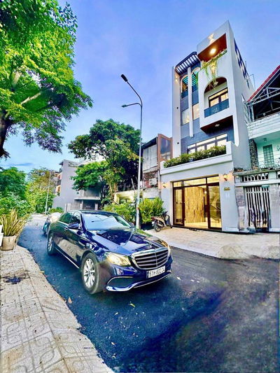 NHÀ PHỐ HIỆN ĐẠI KHU ĐƯỜNG SỐ P.PHÚ MỸ, QUẬN 7. KẾ BÊN PHÚ MỸ HƯNG