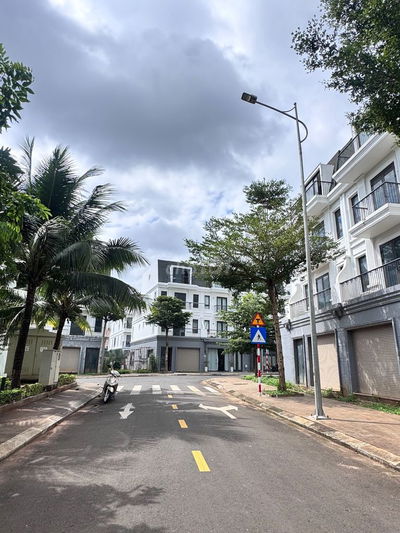 NHÀ 4 TẦNG – ĐỐI DIỆN HOA VIÊN MILANO – ECO CITY 💰 Giá chỉ: 6,3 tỷ