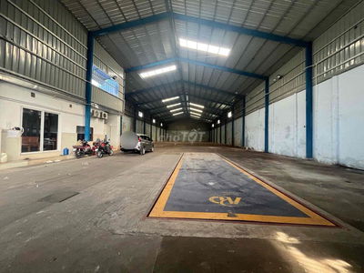Cho thuê xưởng 1500m2 , có điện 3 pha phường Đông Hoà