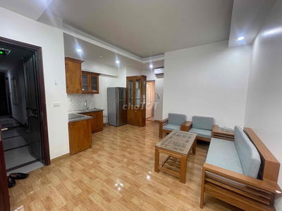 Cần cho thuê căn hộ 70m2 cạnh Hồ Tây gồm 2p ngủ