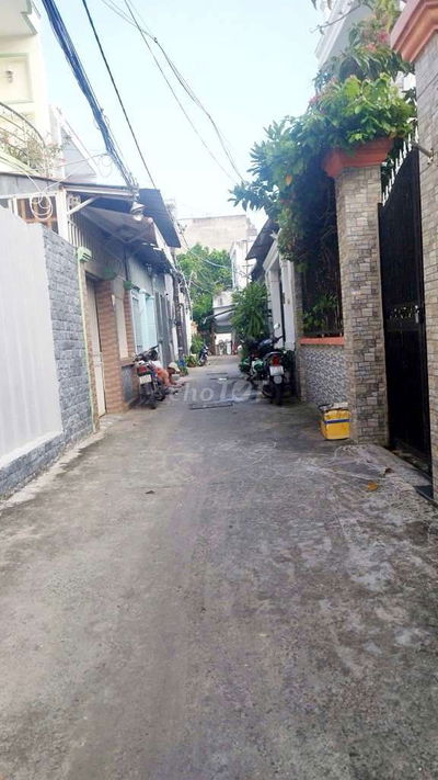 💥NHÀ CÓ PHÒNG TẦNG TRỆT - 9x14M - 3 TẦNG - TT. NHÀ BÈ GẦN QUẬN 7