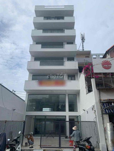 Nguyên Toà 9x30 Trệt 5 Lầu