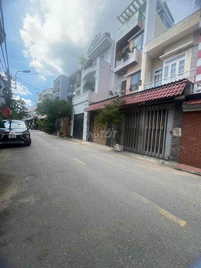 CHO THUÊ NHÀ HẺM XE TẢI 4 x 18 m