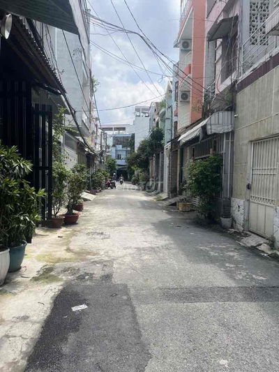 Giảm 100tr ra nhanh nhà đẹp hẻm đường Vườn Lài, 1 trệt 1 lửng, nở hậu