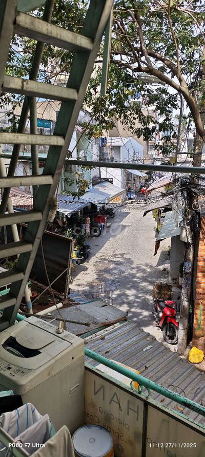 PHÒNG QUẠT 1 SINH VIÊN NỮ