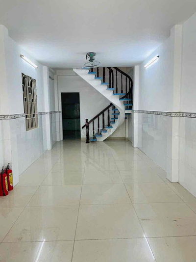 Cho thuê nhà nguyên căn rất mới