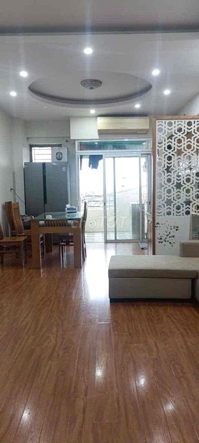 Bán chung cư Việt Hưng Lô Góc 72,8m2 Gồm 2N1W view Vip Giá 4,5 tỷ