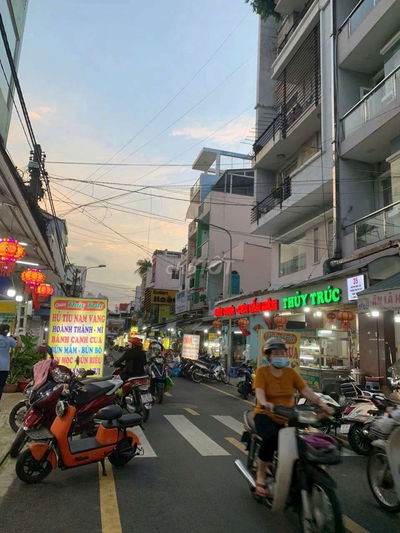Bán nhà mặt tiền kinh doanh phố ẩm thực Nguyễn Nhữ Lãm