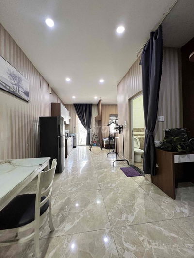 Phòng 2PN có ban công, Full nội thất ngay VX Phú Hữu gần Lakeview Q2