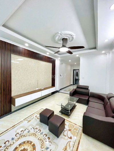 Time city Bán nhà hạng sang, thang máy, ô tô vào nhà, gần hồ!