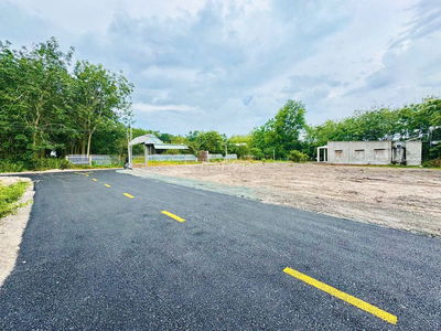 Bán Lô Góc Đất Sẵn Thổ Cư Ngay KCN, 500m2 Giá 499Tr