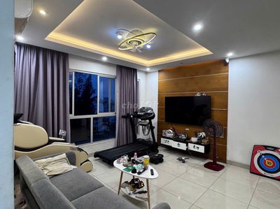 Chính chủ gửi cho thuê căn 3PN Ruby diện tích lớn - Celadon City.