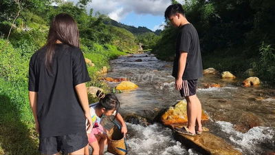 🌿BÁN GẤP LÔ VƯỜN GIÁP SUỐI VIEW HỒ TRỊ AN MÁT LÀNH, LA NGÀ 425 TR/SÀO🌿