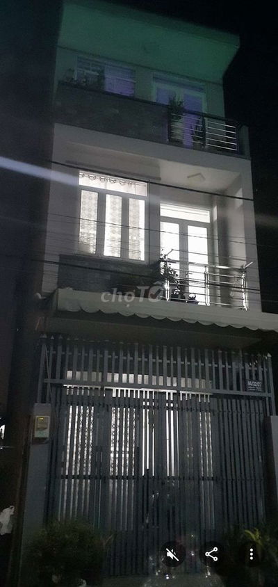 Cần bán nhà khu dân cư hiện hữu hẻm xe hơi nhà xây kiên cố đẹp