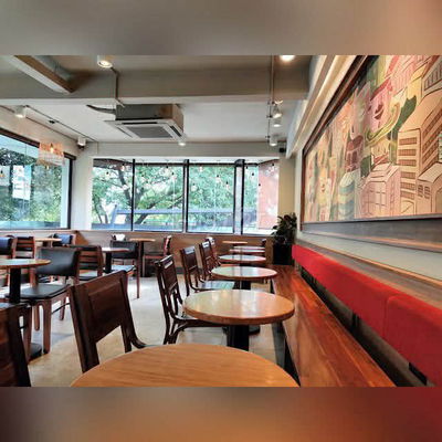 Mặt tiền Trần Hưng Đạo -2 Lầu ngang 9m😍style cửa kính dành, ko gian mở