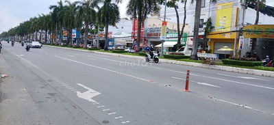 Nền vị trí Vip kế Bách hoá xanh