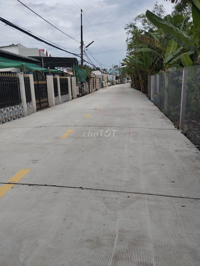 Nhà ở giá tốt, diện tích lớn nở hậu Cách chợ cái răng 1km. Đường ô tô