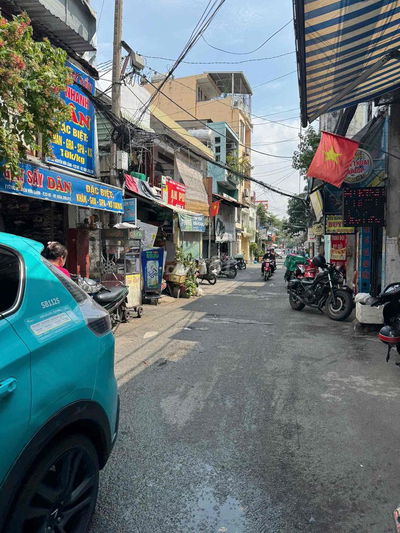 NGUYỄN HỮU CẢNH. DÃY TRỌ C4. 105M2 HXH TỚI CỬA.KHU HIẾM NHÀ BÁN.8,X TY