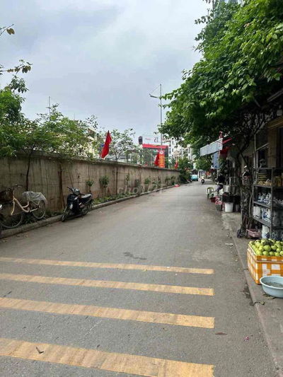 NHÀ ĐẸP TỨ LIÊN - 3 THOÁNG - THANG MÁY- 10M RA PHỐ 36M2 11.2 TỶ 3PN