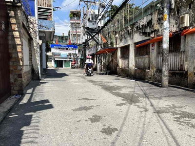 Ngay chợ Bà Chiểu P2 Bình Thạnh - 82m2(4.6x18) Vuông A4 - 3 Phòng ngủ