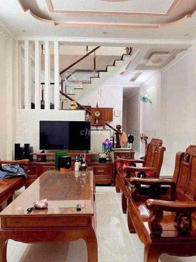 Sang Gấp NHÀ TÂN XUÂN GẦN CHỢ Hóc Môn đang cho thuê 6tr/