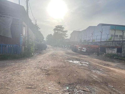 CHO THUÊ ĐẤT 1300M2 CÓ SẴN CƠ SỞ HẠ TẦNG-TÂN ĐÔNG HIỆP,DĨ AN,BD