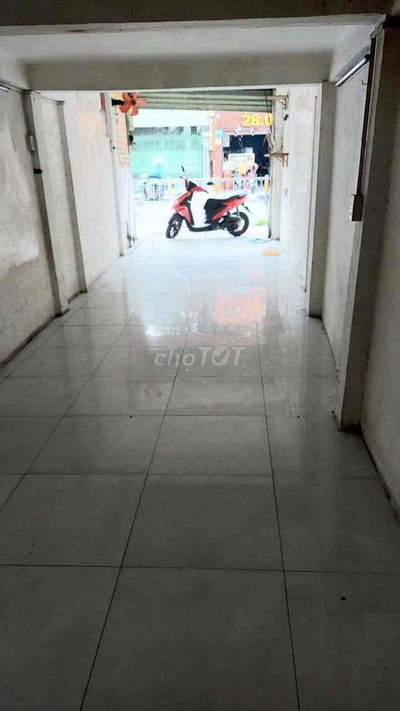 cho thuê nguyên căn CMT8 q3(3x12)1trệt 2lầu 2p3wc