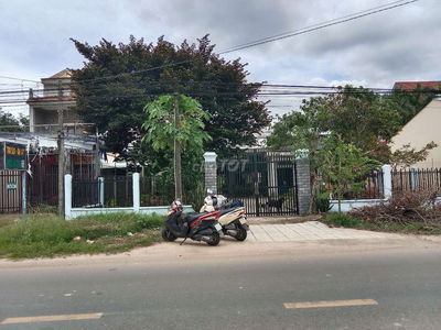 CẢ ĐẤT VÀ NHÀ MẶT TIỀN ĐƯỜNG DT750 CHỈ 500TR/M Ngang sâu 67m