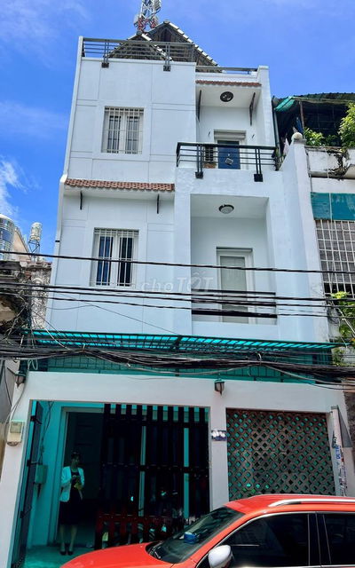 Nhà nguyên căn hẻm ôtô rộng - Phan Huy Ích, 5x18m, 3 lầu 4PN, giá 15tr