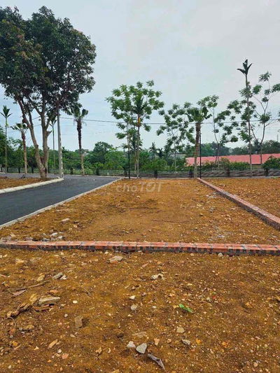 💥 BÁN LÔ ĐẤT THỔ CƯ 35 VAI RÉO – THỜI ĐIỂM VÀNG ĐẦU TƯ TẠI HÒA LẠC