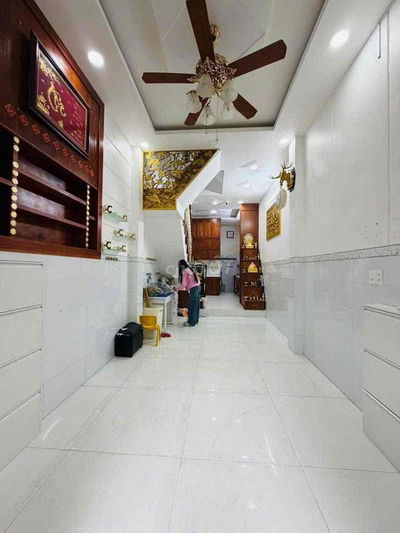 Cho Thuê Nhà Đẹp-5 Phòng-Hẻm Xe Tải -Phạm Văn Chí-Quận 6