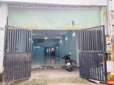 nhà 6x22m trống suốt, phù hợp làm may mặc, cắt vải, in thêu