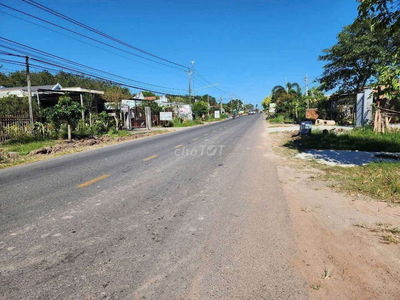 Bán đất mặt tiền dt749A phường long nguyên tphcm