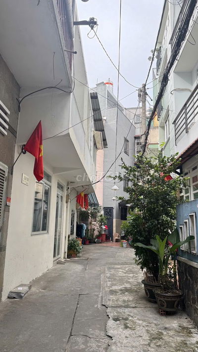 HẺM Ô TÔ KIA - 35M2 - 4 TẦNG - 3 PN - 5.6 TỶ - NGAY PHAN VĂN TRỊ