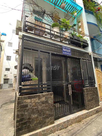 Bán nhà 3.7m x 13m, 2PN Lê Văn Sỹ, P.12, Quận 3