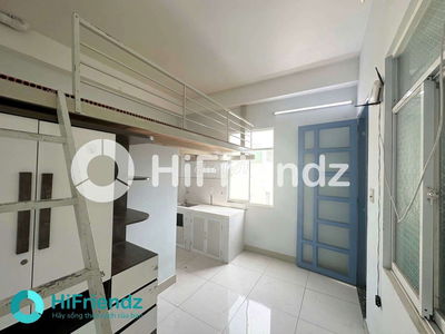 Duplex cửa sổ trời - Gần trường UEH - HUFLIT - UMP Quận 10