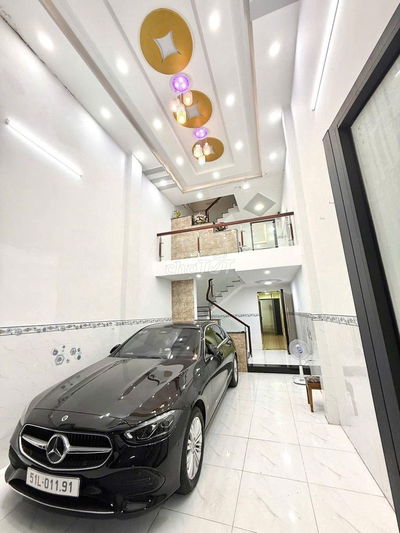 Bán nhà ĐẸP giá TỐT hẻm xe hơi đường Trần Thị Trọng