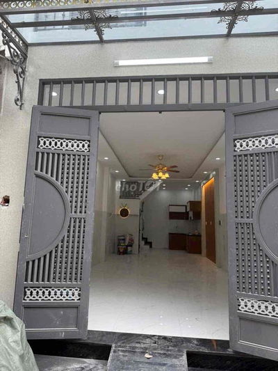 Bán nhà đẹp hẻm xe hơi thông đường Lê Thúc Hoạch